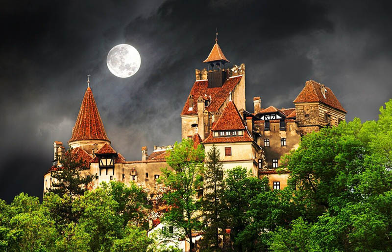 Замок Бран: почему его называют замком Дракулы - Журнал Виасан