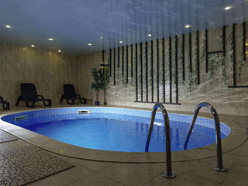 Зима будет теплой: ТОП-15 отелей Сочи с подогреваемым бассейном