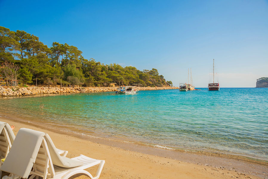 Турецкий Кемер — почему его так любят туристы из России