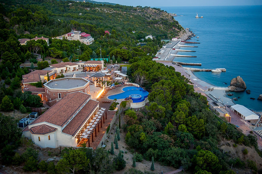 16 лучших отелей Крыма для тех, кто привык отдыхать по высшему разряду