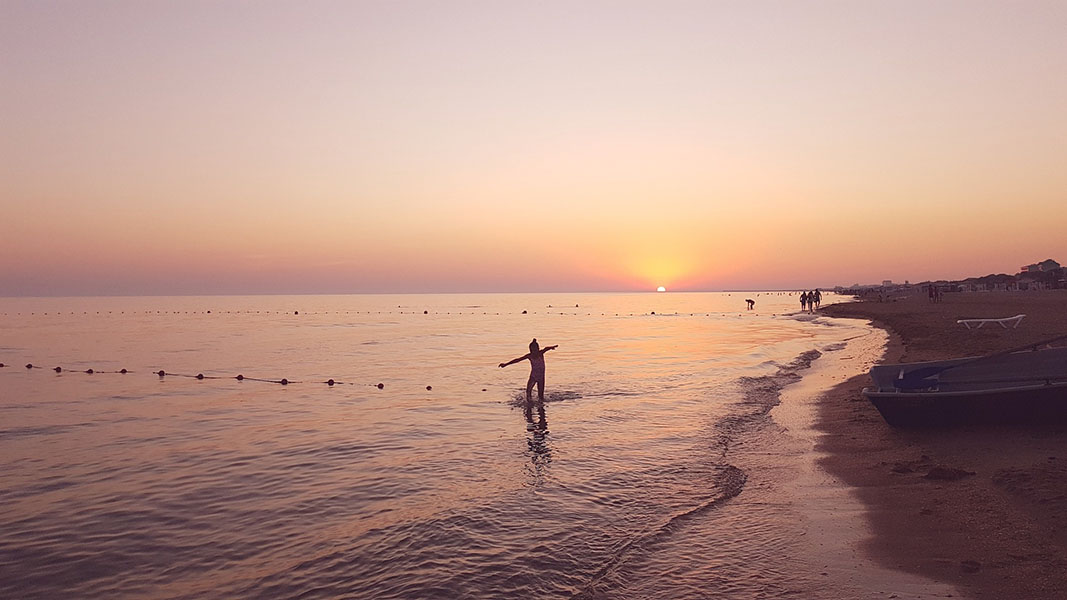 Пляжи Анапы: 10 самых комфортных локаций для отдыха на берегу моря