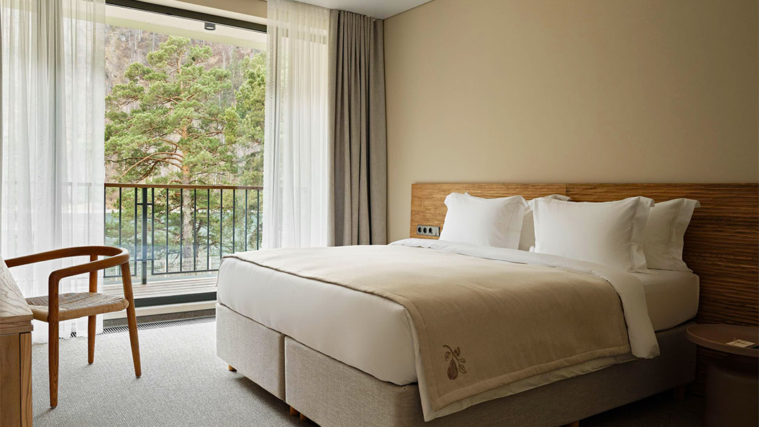 Горная сказка Алтая: топ-19 отелей для безмятежного отдыха на природе