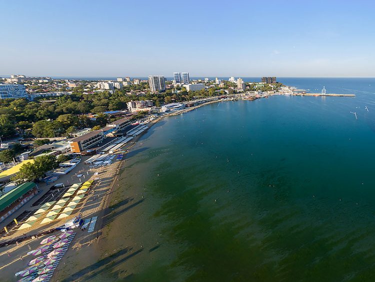 Куда поехать вместо Анапы летом 2025 года: 5 идей для солнечного и интересного отпуска