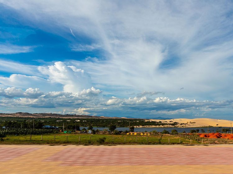 Фантьет — курорт на юге Вьетнама для серферов, романтиков и любителей белоснежных пляжей